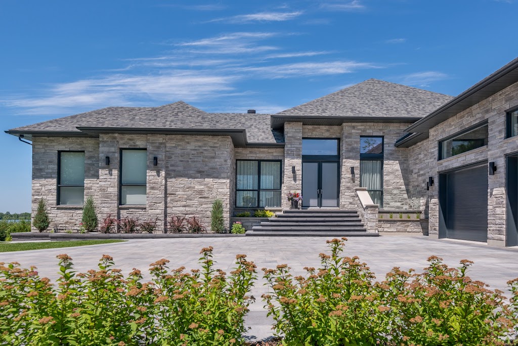 Pavé Sélect Rinox - Vrac | 8096 Bd Wilfrid-Hamel, Québec, QC G2G 0H7, Canada | Phone: (418) 929-9403