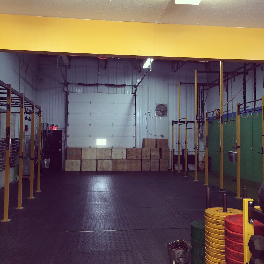 Gym LEscouade - Crossfit 132 | 1584 Rue Jean-Lachaîne, Sainte-Catherine, QC J5C 1C2, Canada | Phone: (450) 845-4445