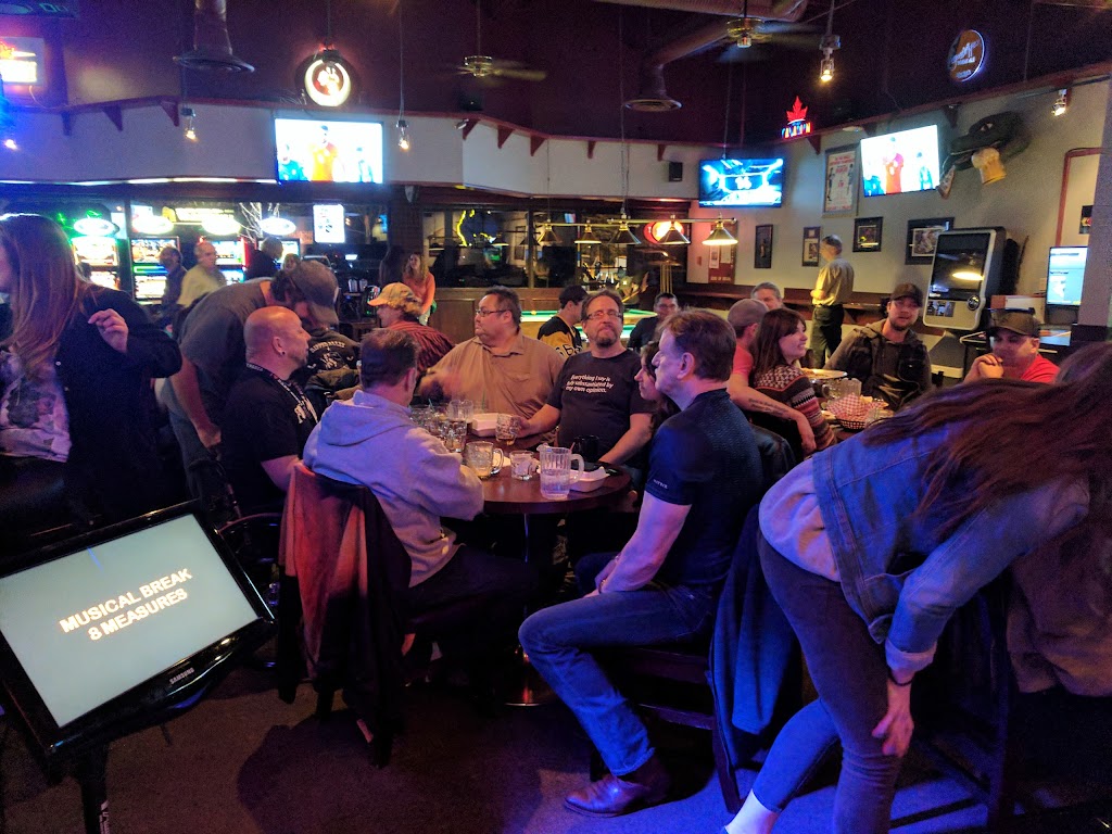 Gators Sports Pub | 2525 Woodview Dr SW, Calgary, AB T2W 3Y1, Canada | Phone: (403) 238-5995