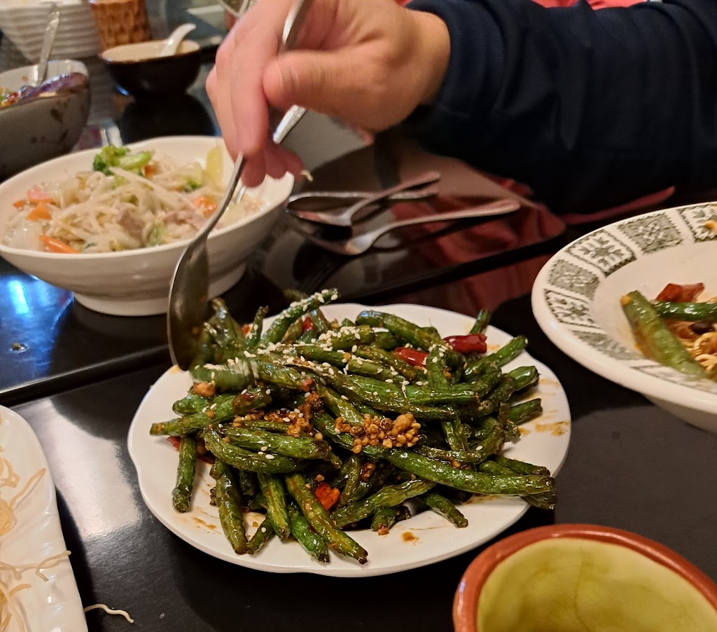 Yuan Lei Restaurant Gourmet | 4880 Bd des Sources, Dollard-des-Ormeaux, QC H8Y 3C7, Canada | Phone: (514) 418-8726