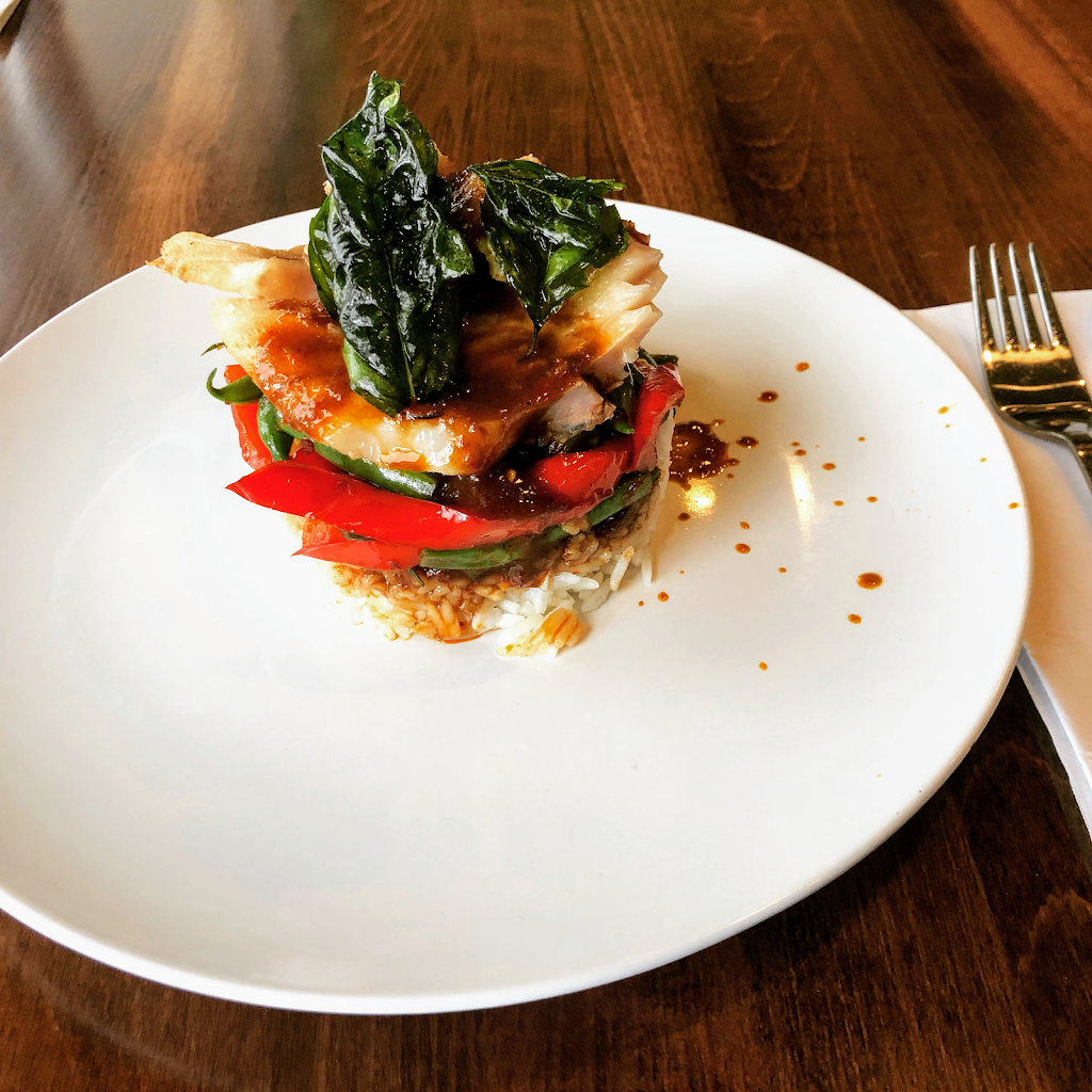 Mango Thai Restaurant | 2401G Millstream Rd #143, Victoria, BC V9B 3R5, Canada | Phone: (250) 590-9038