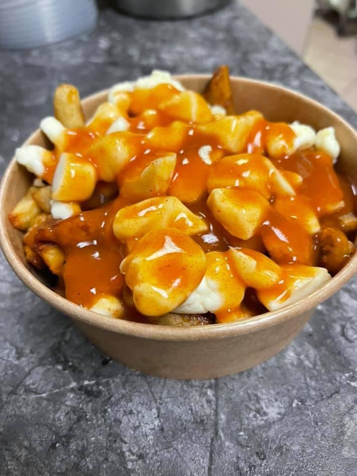 Restaurant Bouffe et Plus Ste-Genevieve & Dépanneur | 884 Boul. Sainte-Geneviève, Chicoutimi, QC G7G 2G2, Canada | Phone: (418) 543-1177