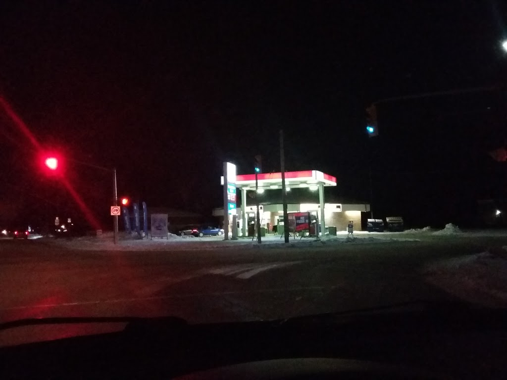 Esso 1000 Ontario Rd, Welland, ON L3B 5E4, Canada