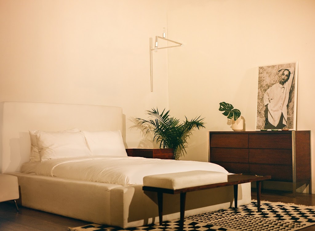 CDI Furniture | 5950 Chem. de la Côte de Liesse, Mont-Royal, QC H4T 1E2, Canada | Phone: (514) 428-5888