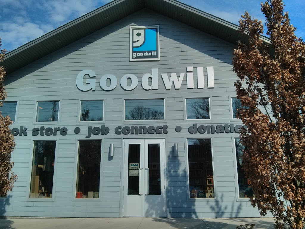 Goodwill Bookstore & Donation Centre | 1044 Adelaide St N, London, ON N5Y 2N1, Canada | Phone: (519) 433-2665
