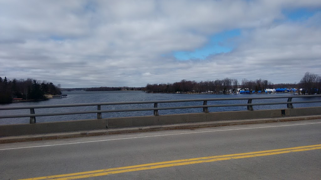 Rideau Ferry Store & Gas Bar | 1040 Rideau Ferry Rd, Rideau Ferry, ON K0G 1W0, Canada | Phone: (613) 264-9147