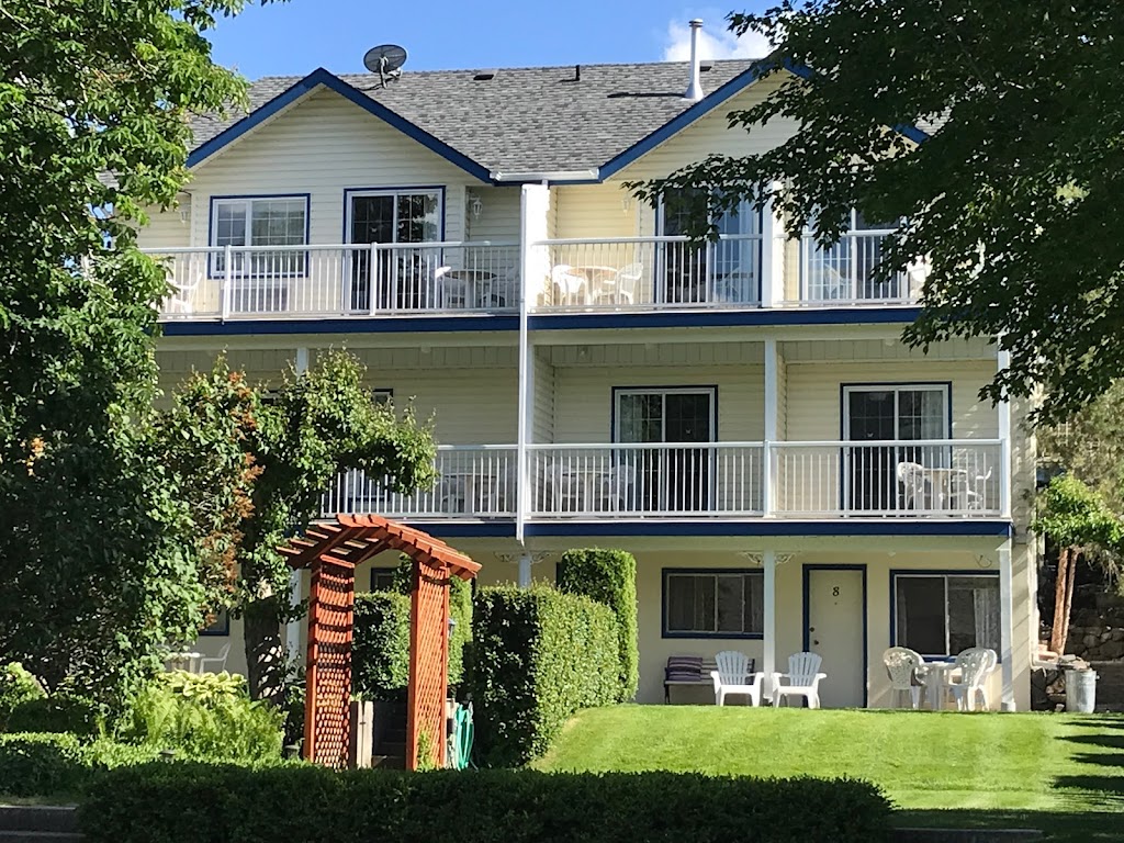 Lakeside Country Inn | 7001 Savona Access Rd, Savona, BC V0K 2J0, Canada | Phone: (250) 373-2528