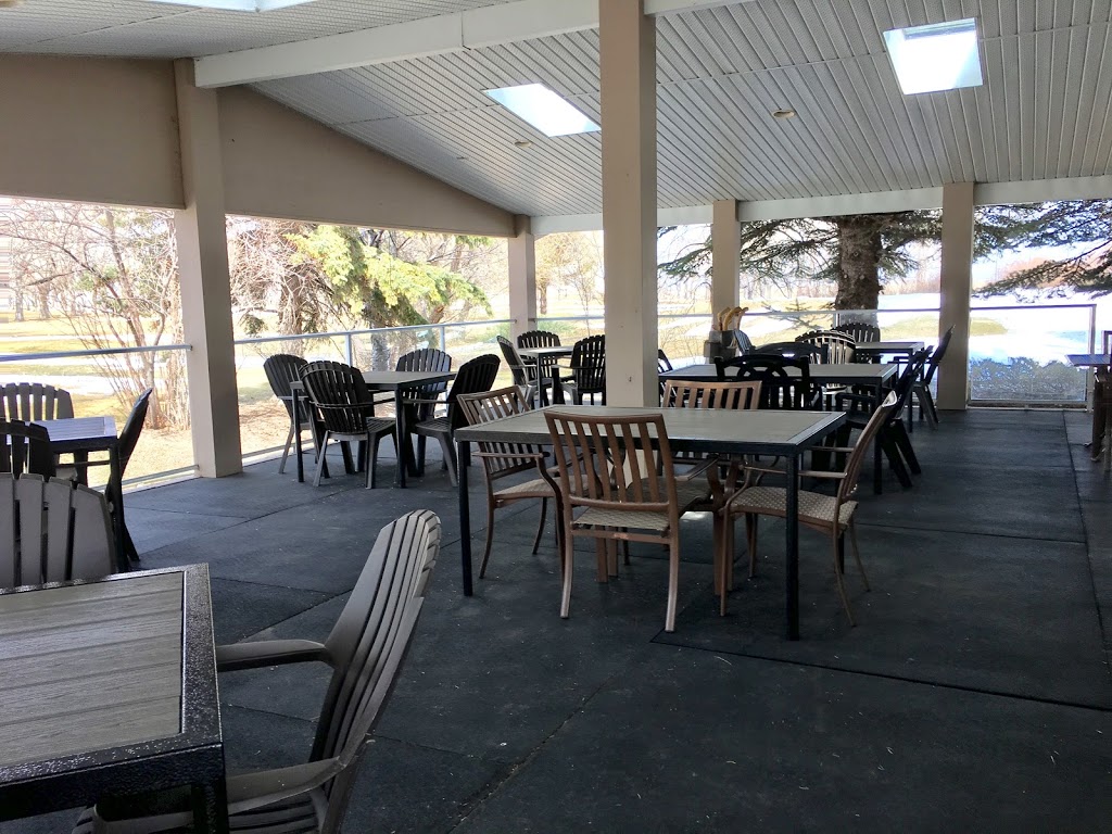 Mulliguns restaurant at nanton golf club | Secondary highway 533, Nanton, AB T0L 1R0, Canada | Phone: (403) 646-2050