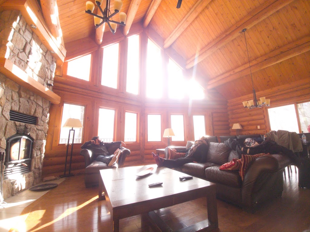Location 4 Saisons | 3809 Chemin Lacoste, Rivière-Rouge, QC J0T 1T0, Canada | Phone: (866) 964-3853