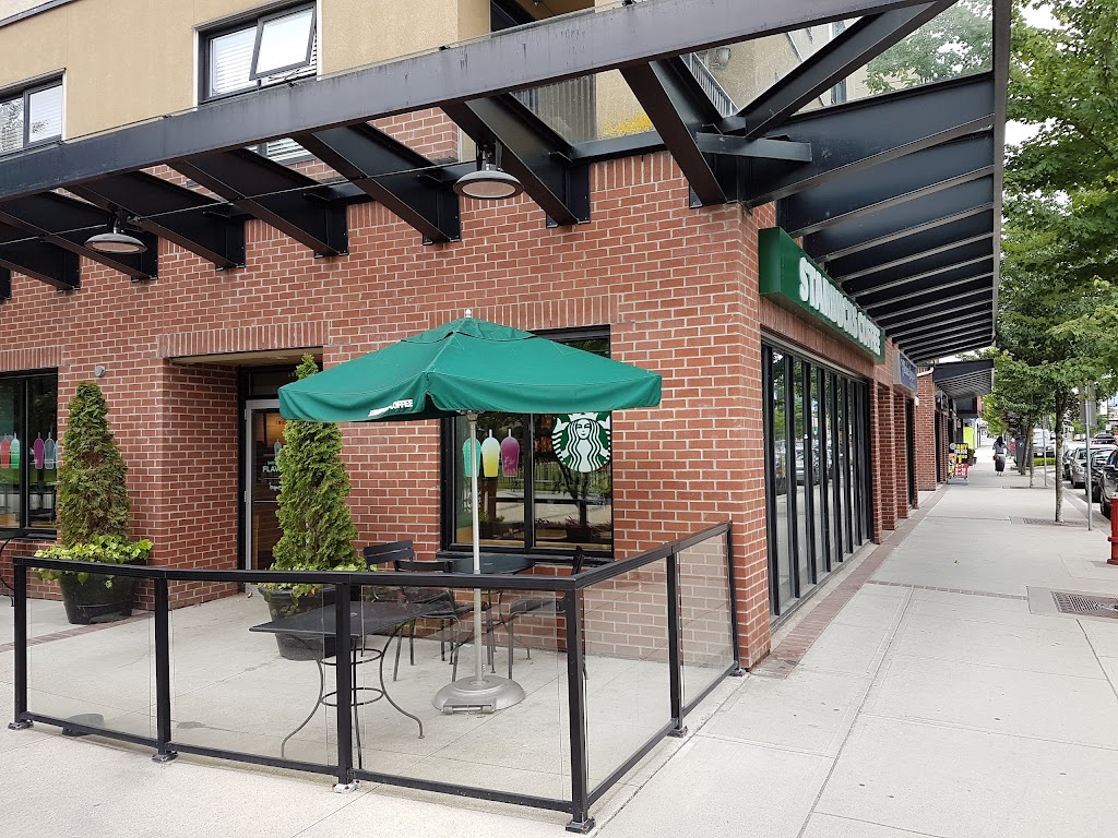 Starbucks | 411 E Columbia St, New Westminster, BC V3L 3X3, Canada | Phone: (604) 522-7573