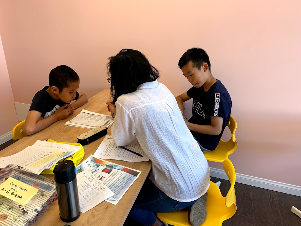 Giraffe Learning Centre | 202-4751 Garden City Rd, Richmond, BC V6X 3M7, Canada | Phone: (778) 929-2882