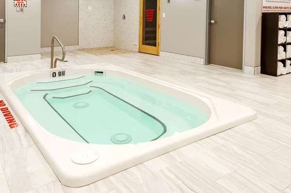 Ramada by Wyndham Moose Jaw | 379 Diefenbaker Dr, Moose Jaw, SK S6J 1N2, Canada | Phone: (306) 693-3050