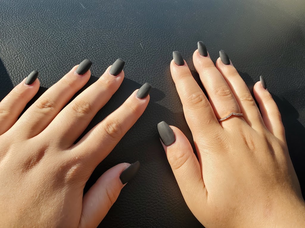 LUX NAIL | BEAUTY BAR | 1808 Rymal Rd E Unit #5, Hannon, ON L0R 1P0, Canada | Phone: (905) 692-7888