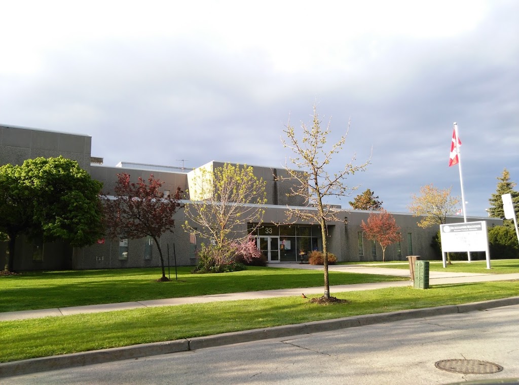 Sir Alexander Mackenzie Senior Public School | 33 Heather Rd, Scarborough, ON M1S 2E2, Canada | Phone: (416) 396-6570