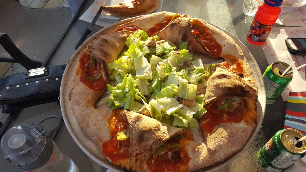 Pizzeria La Tradition Italienne | 579 Boulevard Lacombe, Repentigny, QC J5Z 4R7, Canada | Phone: (450) 470-1880