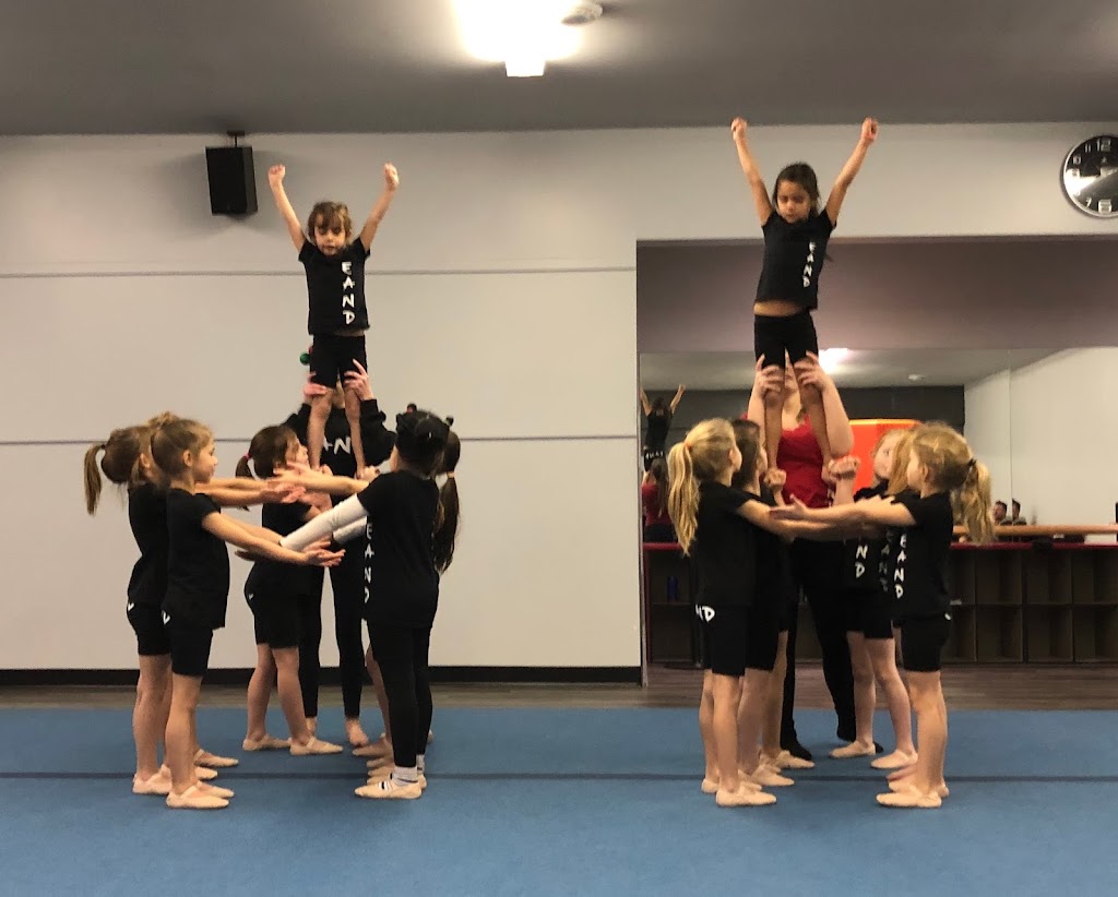 School Artistic Nathalie Descôteaux Eand | 685 Rue Fournier, Saint-Jérôme, QC J7Z 4W4, Canada | Phone: (450) 694-1552