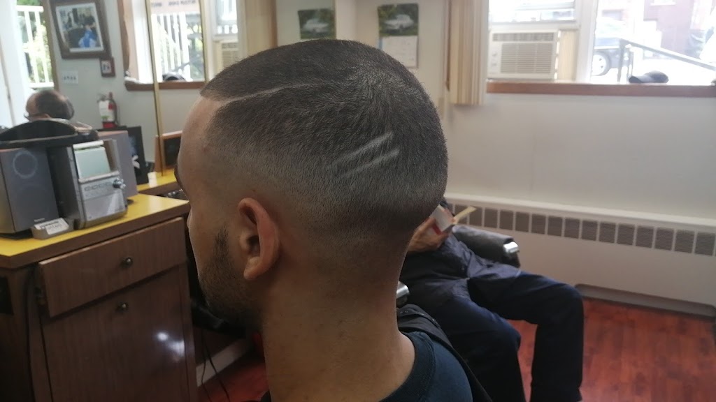 Salon de Barbier Matteo Barber Shop | 7683 Rue Broadway, LaSalle, QC H8P 1H9, Canada | Phone: (438) 390-2518