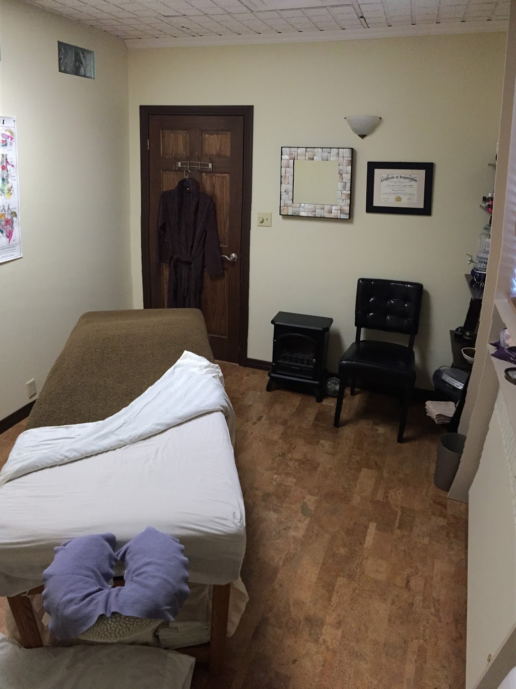 Wallaceburg Wellness Centre | 222 Wellington St, Wallaceburg, ON N8A 2X9, Canada | Phone: (519) 627-9355