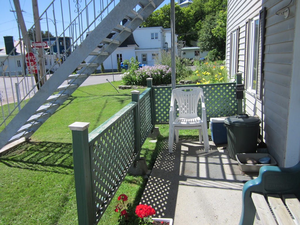 Massothérapie Lise-Andrée Vachon | 8049 Ave Royale, Château-Richer, QC G0A 1N0, Canada | Phone: (418) 824-5614