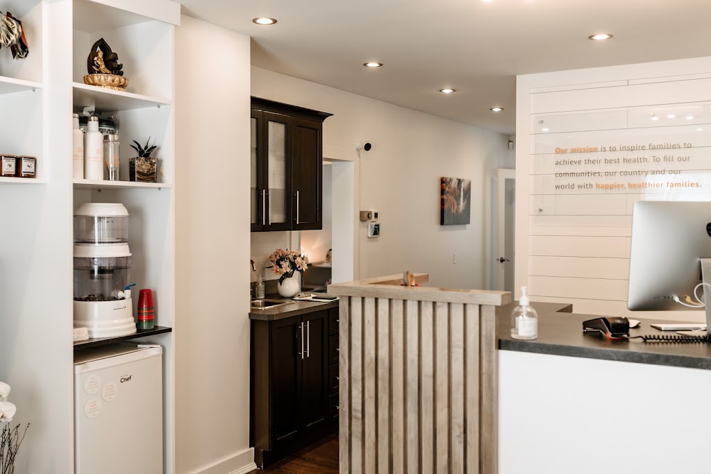 Healthy Families Chiropractic & Community Care | 1404 10 St NW, Calgary, AB T2M 4M8, Canada | Phone: (587) 391-6200