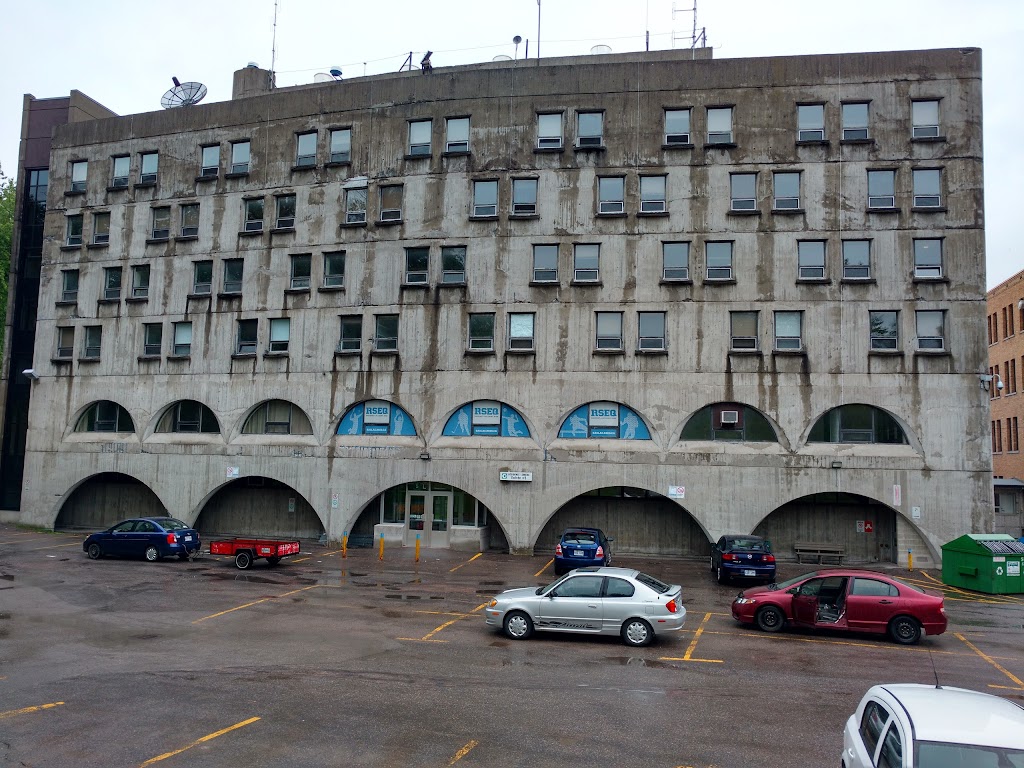 Résidences Lemieux - Cégep de Chicoutimi | 534 Rue Jacques-Cartier E, Chicoutimi, QC G7H 1Z6, Canada | Phone: (418) 549-9520