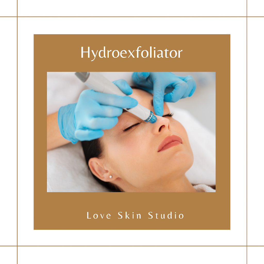 Love Skin Studio | 960 Yankee Valley Blvd Unit 202, Airdrie, AB T4A 2E4, Canada | Phone: (403) 888-7790
