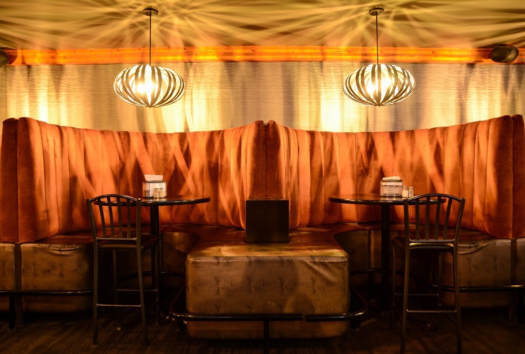 Rocks Bar & Grill | 780 Thornhill St, Morden, MB R6M 1W9, Canada | Phone: (204) 822-6272