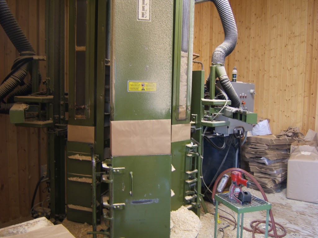 Carson Lake Lumber Ltd. | 1072 Doran Rd, Pembroke, ON K8A 6W7, Canada | Phone: (613) 687-8107