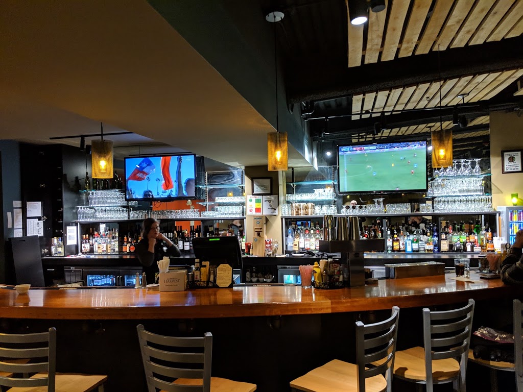 Howies at Jay Peak Stateside | 219 Jay Peak Rd, Jay, VT 05859, USA | Phone: (802) 988-2748