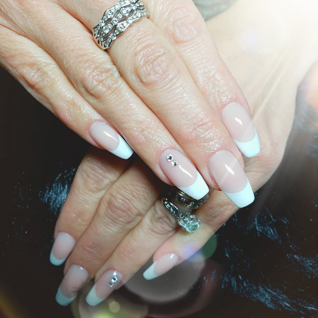 Aura Nails | 9880 Athens Rd SE, Calgary, AB T2J 1B9, Canada | Phone: (403) 862-9465