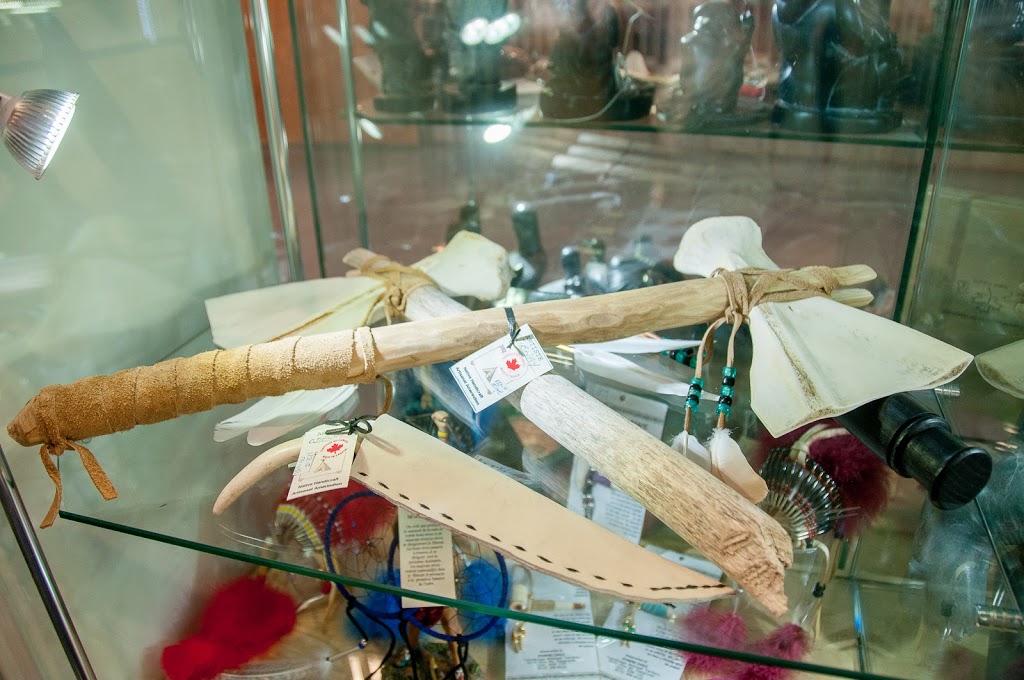 Meubles dAutrefois MB | 350 Rue Saint Paul Est #250, Montréal, QC H2Y 1H2, Canada | Phone: (514) 875-4511