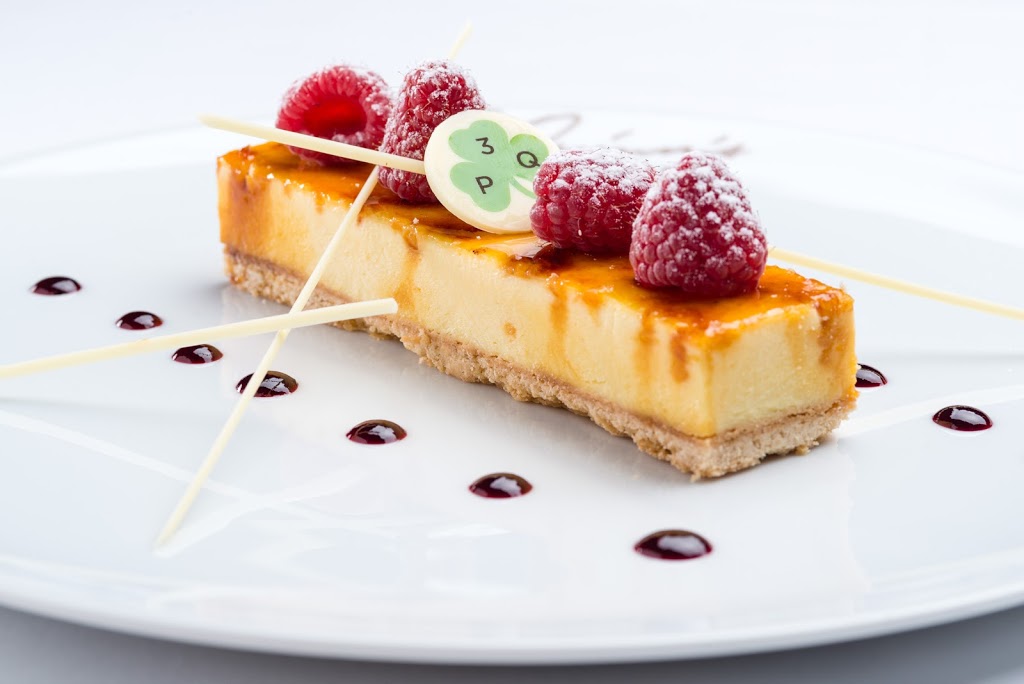 Pat Quinns Restaurant & Bar | 5133 Springs Blvd #100, Delta, BC V4M 0A6, Canada | Phone: (604) 948-1123