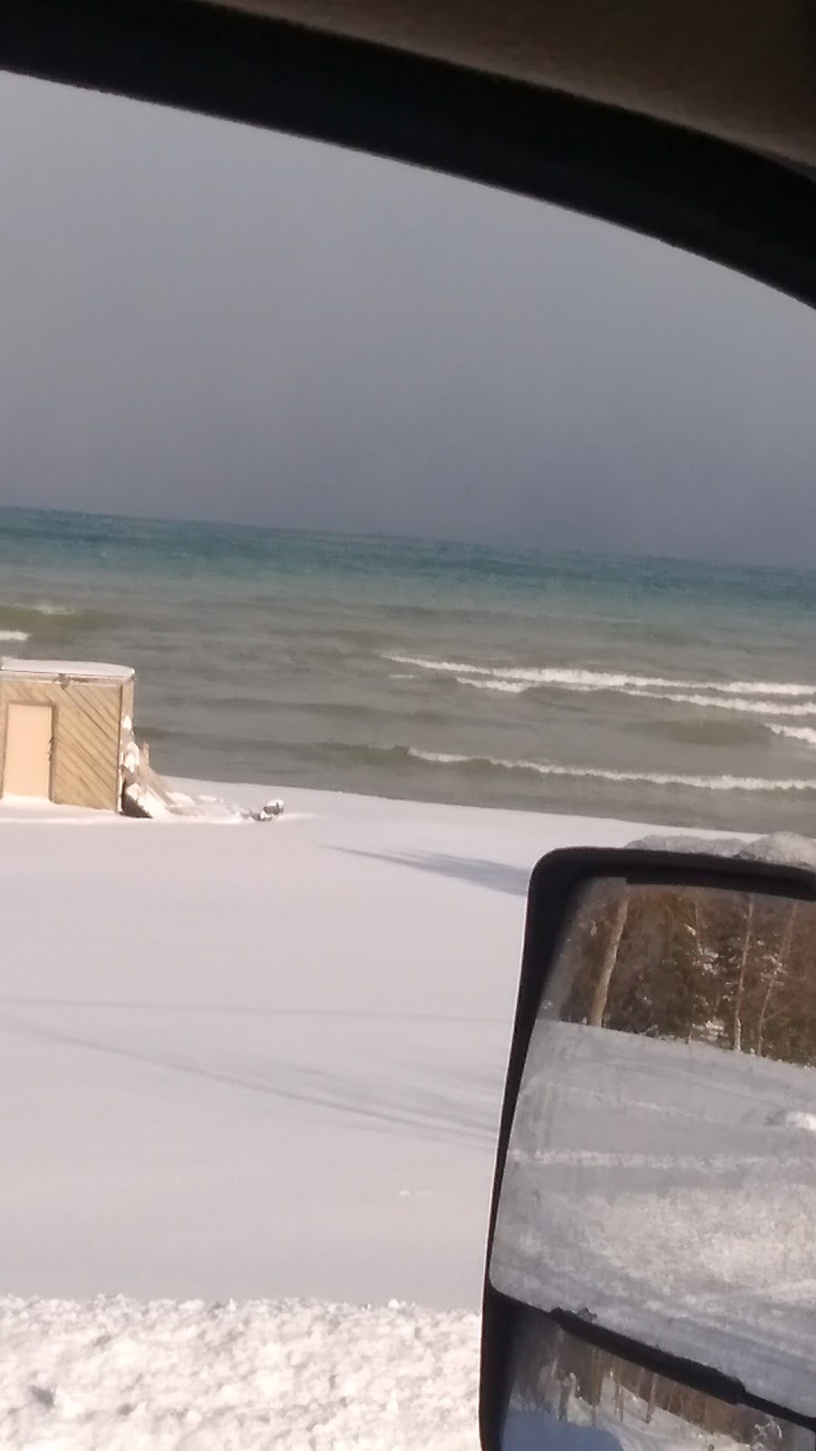 Lora Bay | 175 High Bluff Ln, Thornbury, ON N0H 2P0, Canada | Phone: (226) 665-0109
