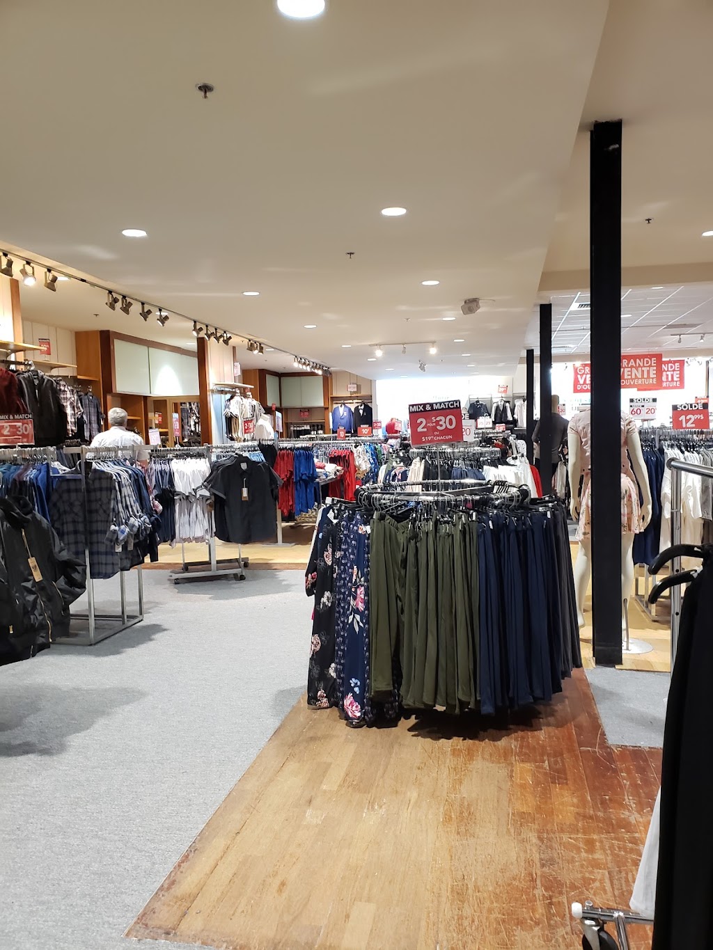 Levis Store | 2700 Bd Laurier, Québec, QC G1V 4J9, Canada | Phone: (418) 651-5998