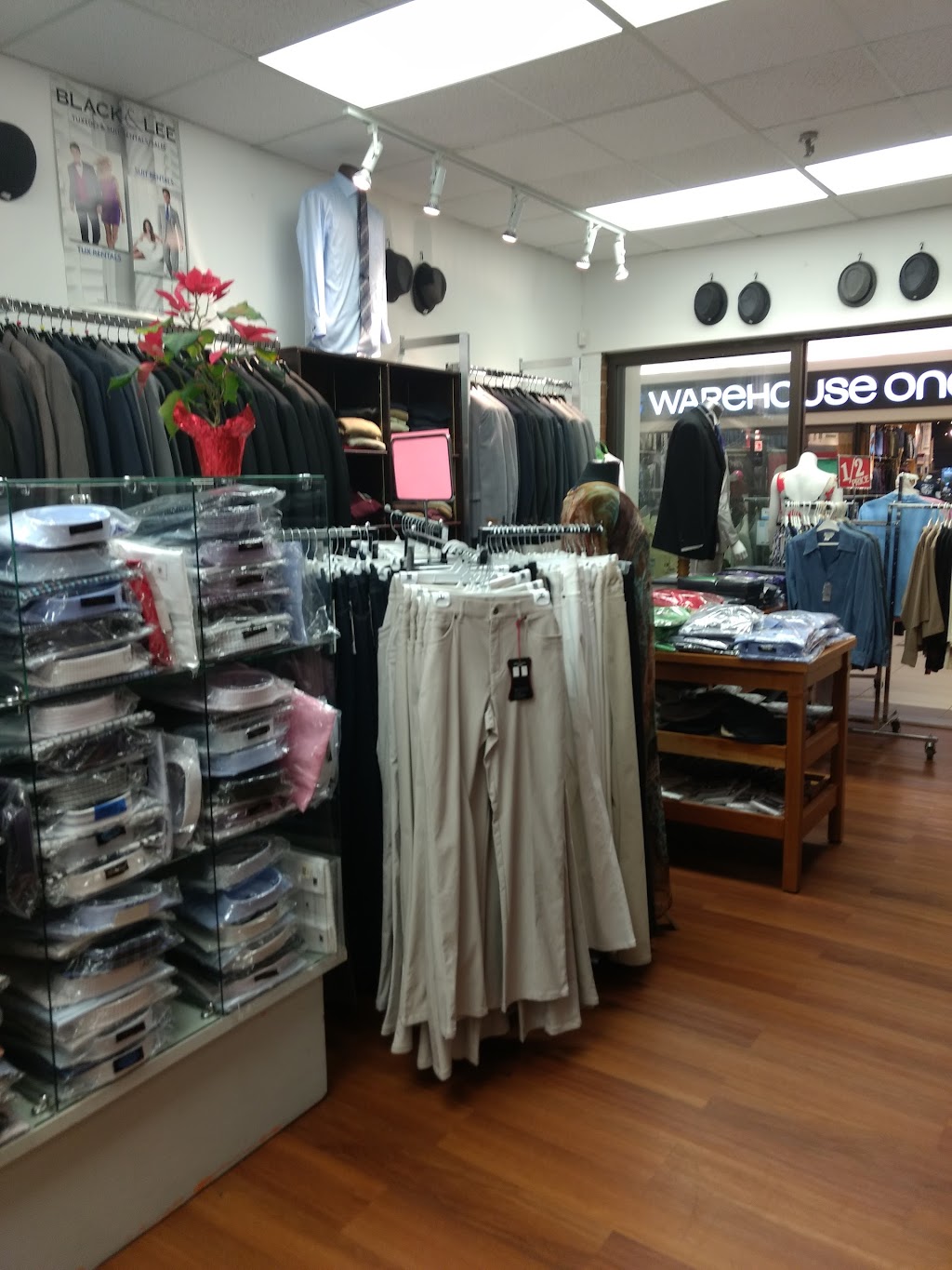 Chilliwack Mall | 45610 Luckakuck Way, Chilliwack, BC V2R 1A2, Canada | Phone: (604) 858-8111