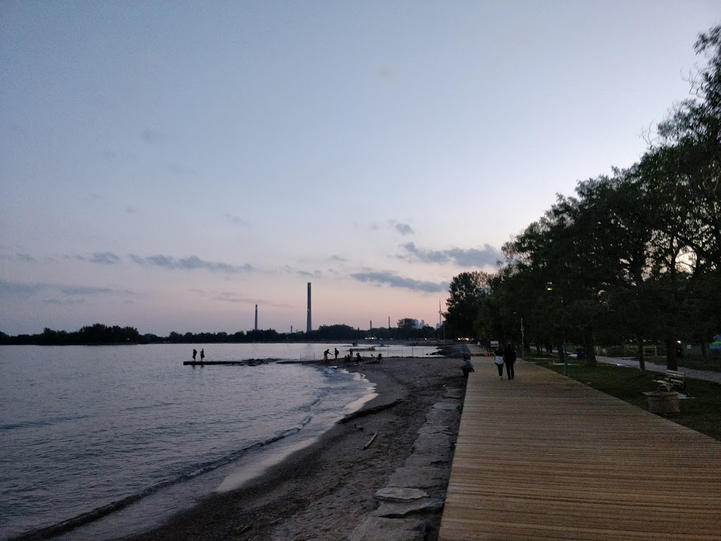 Beaches Park | 2075 Queen St E, Toronto, ON M4L 1J1, Canada | Phone: (416) 338-4386