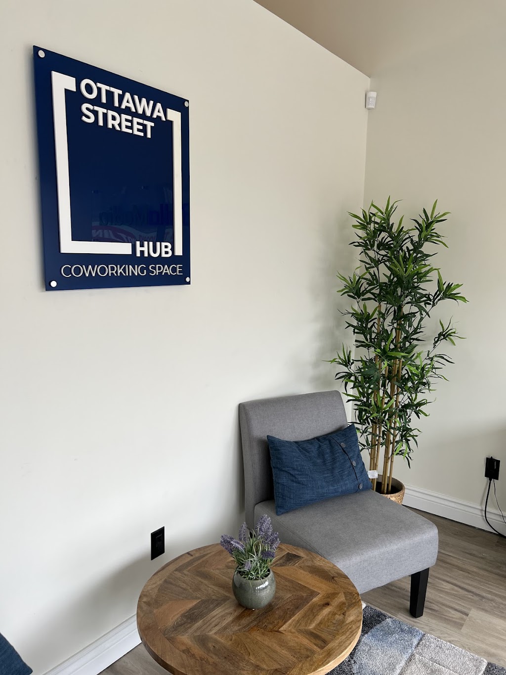 The Ottawa Street Hub | 294 Ottawa St N Unit B, Hamilton, ON L8H 3Z9, Canada | Phone: (905) 572-7474