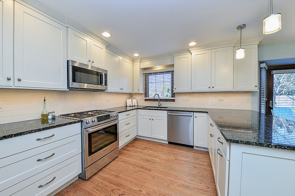 Divine Cabinetry | 6135 Boul Métropolitain E #6125, Saint-Leonard, QC H1P 1X7, Canada | Phone: (514) 600-5998
