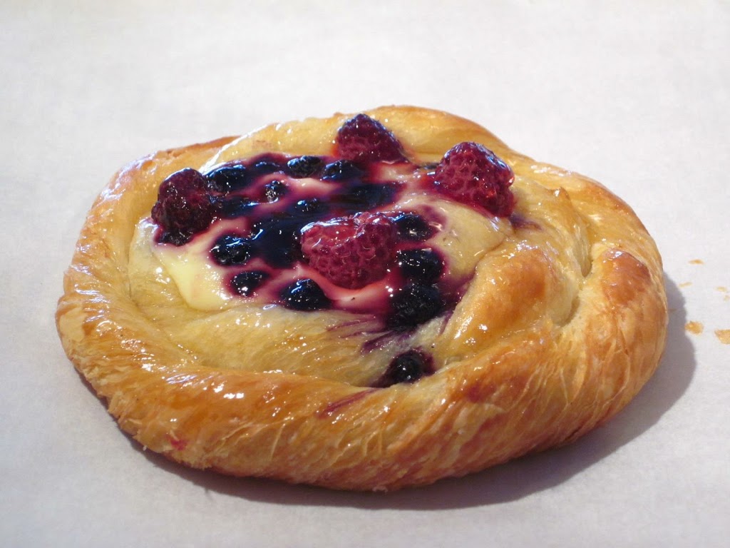 Ichiban Bakery Blue Heron Mall | 1500 Bank St, Ottawa, ON K1H 7Z2, Canada | Phone: (613) 526-2656