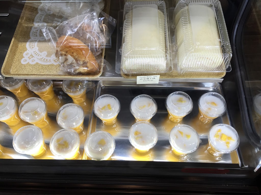 Mings Bakery | 1433 Logan Ave, Winnipeg, MB R3E 1R8, Canada | Phone: (204) 691-8777