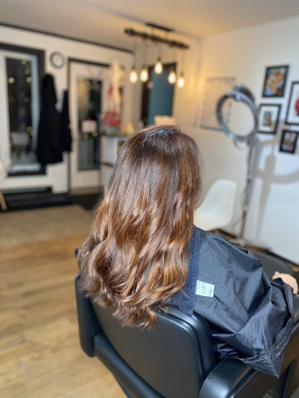 Salon L Salon | 53 Rue Lambton, Howick, QC J0S 1G0, Canada | Phone: (514) 718-8604
