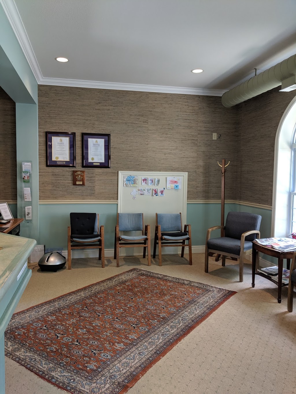 London Bridge Dental - Dr Alex Drozd & Dr Natalie Krasnogyr | 590 Talbot St, London, ON N6A 2T3, Canada | Phone: (519) 672-0230