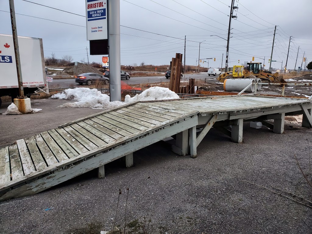 Haul It Away | Kantium Way, Whitby, ON L1N 0L5, Canada | Phone: (905) 449-5865