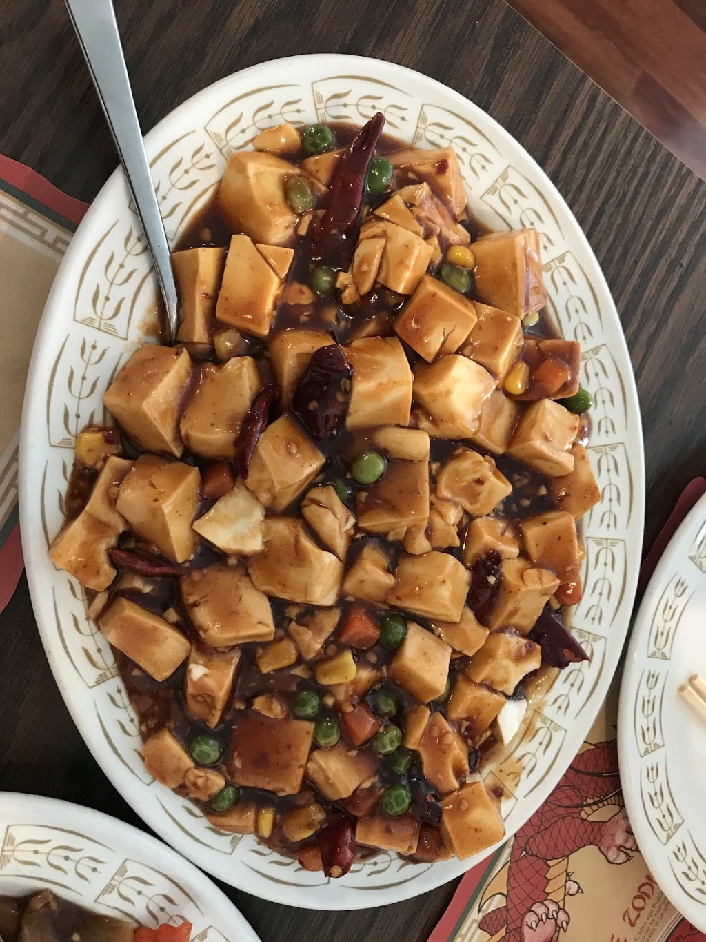 Oaks Garden Restaurant | 128 Speers Rd, Oakville, ON L6K 2E7, Canada | Phone: (905) 845-6611