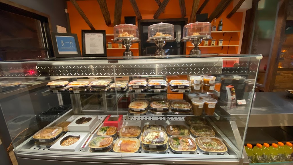 Le Rusé Renard | Mont-Tremblant | 977 Rue Labelle, Mont-Tremblant, QC J8E 2W5, Canada | Phone: (819) 681-0091