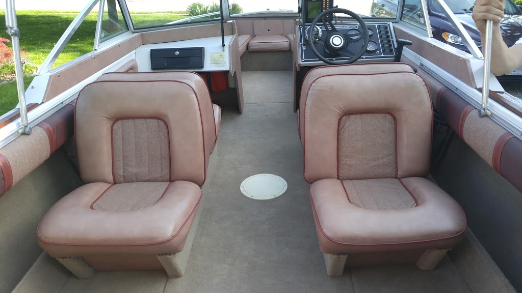Custom Canvas Canada | 371 Eureka St, Petrolia, ON N0N 1R0, Canada | Phone: (226) 349-4039