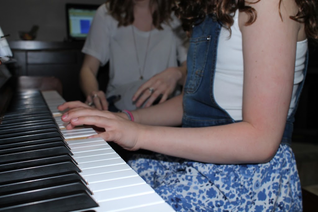Moreens Piano Studio | 36 Alderwood St, Whitchurch-Stouffville, ON L4A 5C9, Canada | Phone: (647) 525-3561