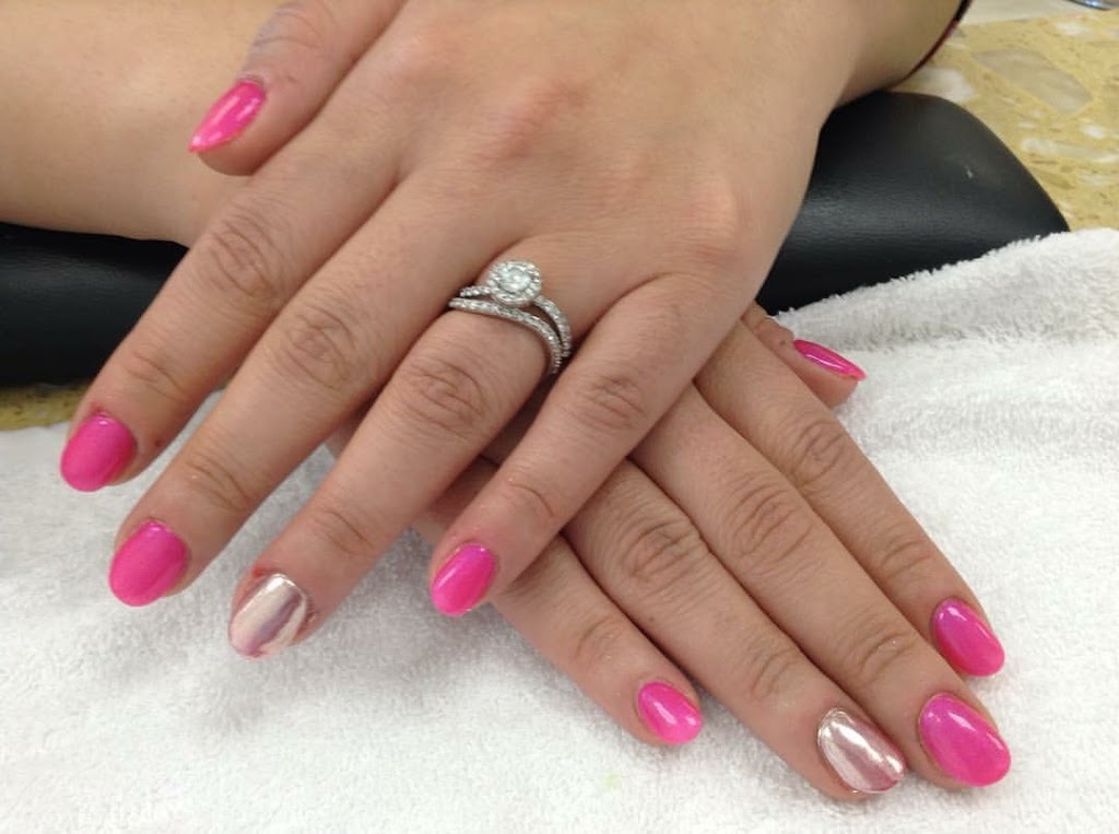 Kims nail | 299 The Queensway S #4, Keswick, ON L4P 2B4, Canada | Phone: (905) 989-0572