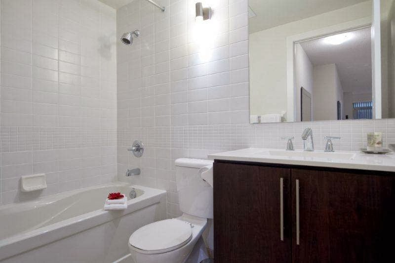 Delsuites | 28 Linden St, Toronto, ON M4Y 1V6, Canada | Phone: (416) 296-8838