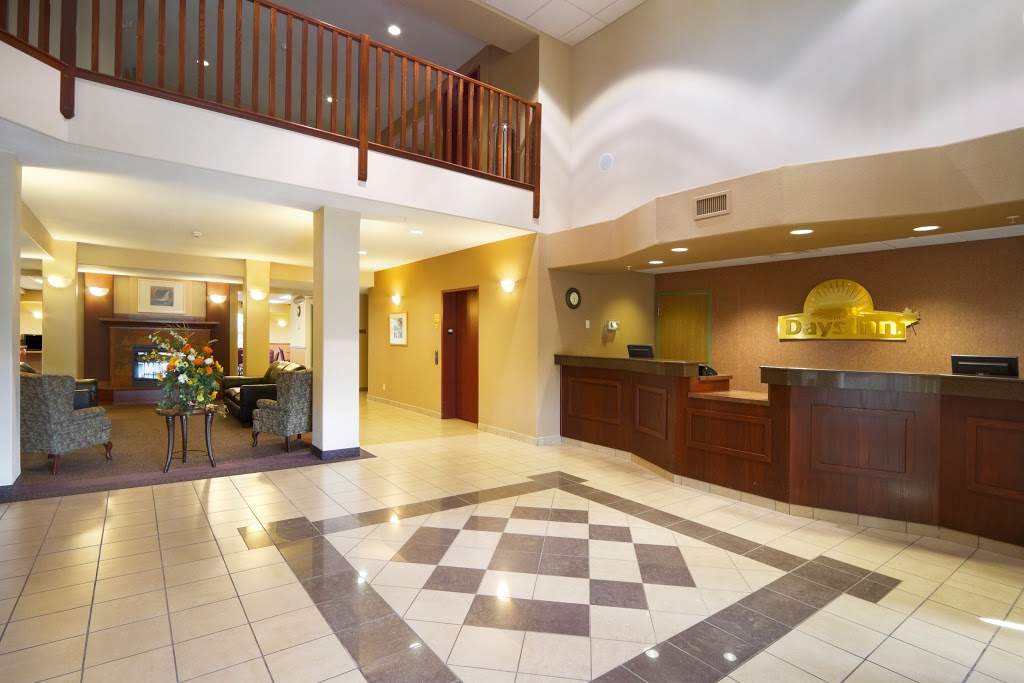 Days Inn by Wyndham Thunder Bay North | 1250 Golf Links Rd, Thunder Bay, ON P7B 0A1, Canada | Phone: (807) 344-3297